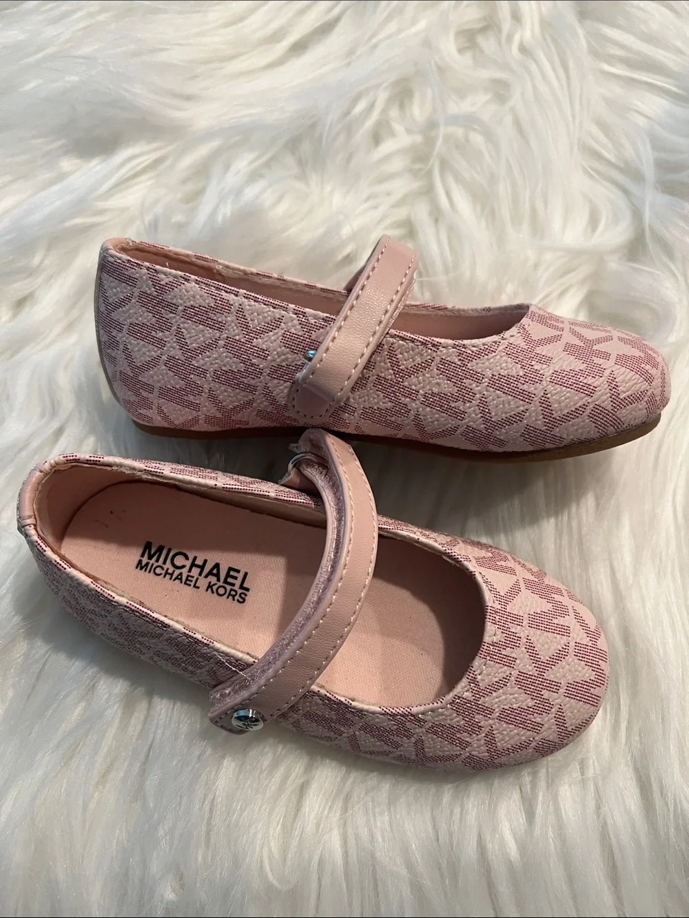 NWOT MICHAEL Michael Kors Girls' Blush Pink Logo Mary Janes size 7
